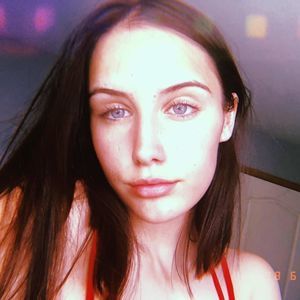 Meet your Posher, Camille